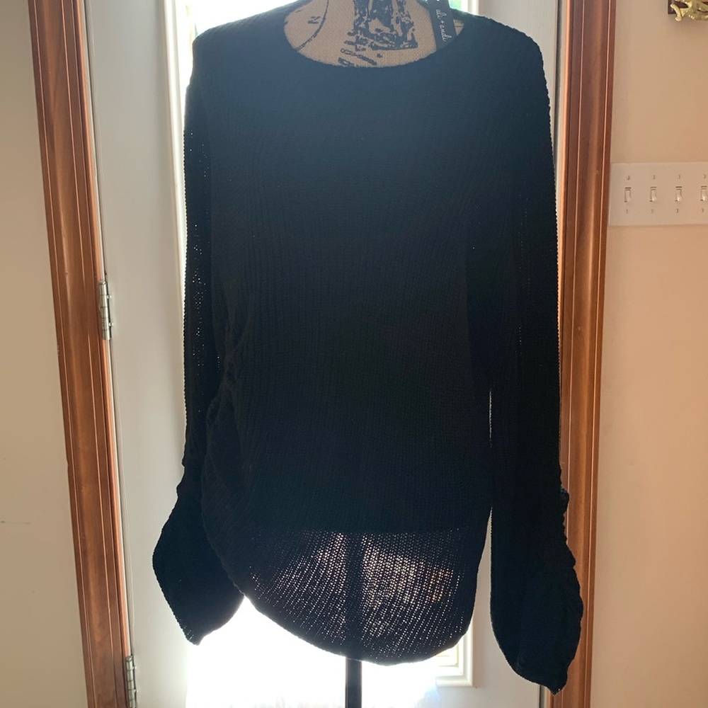 Ali +Andi XL NWOT black sweater. Asymmetrical. Long sleeves